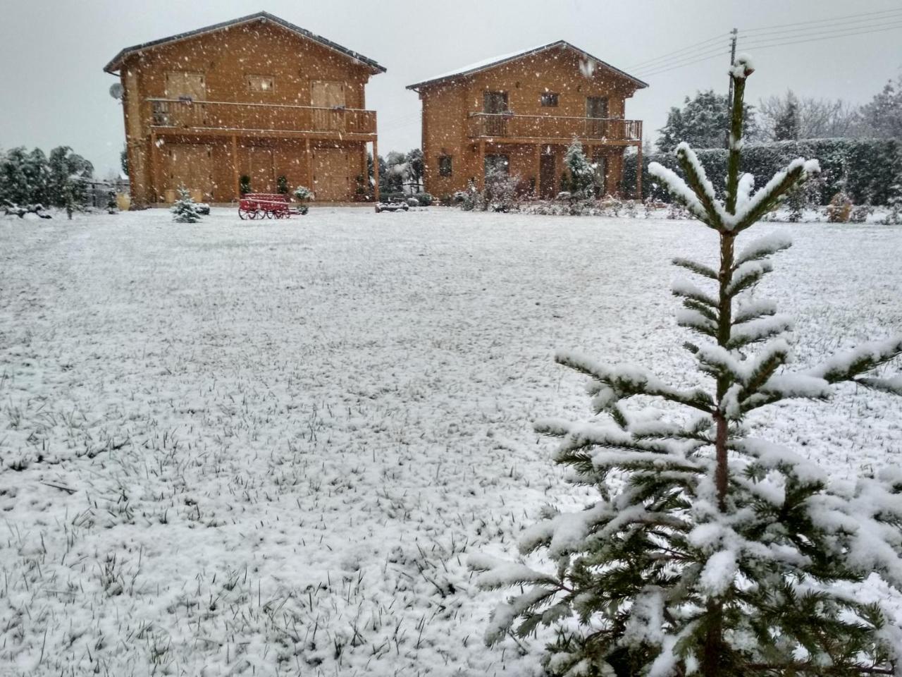 Kastor Chalets Ambelókipi Kültér fotó