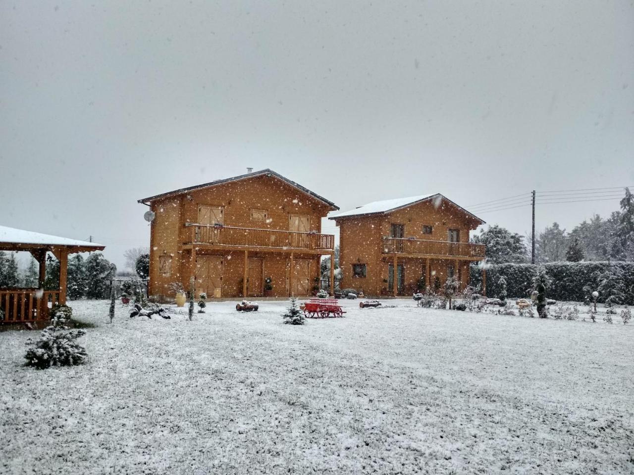 Kastor Chalets Ambelókipi Kültér fotó